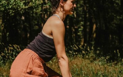 Cours de yoga pour le mal de dos : 25 minutes de yoga quotidien pour supprimer les douleurs