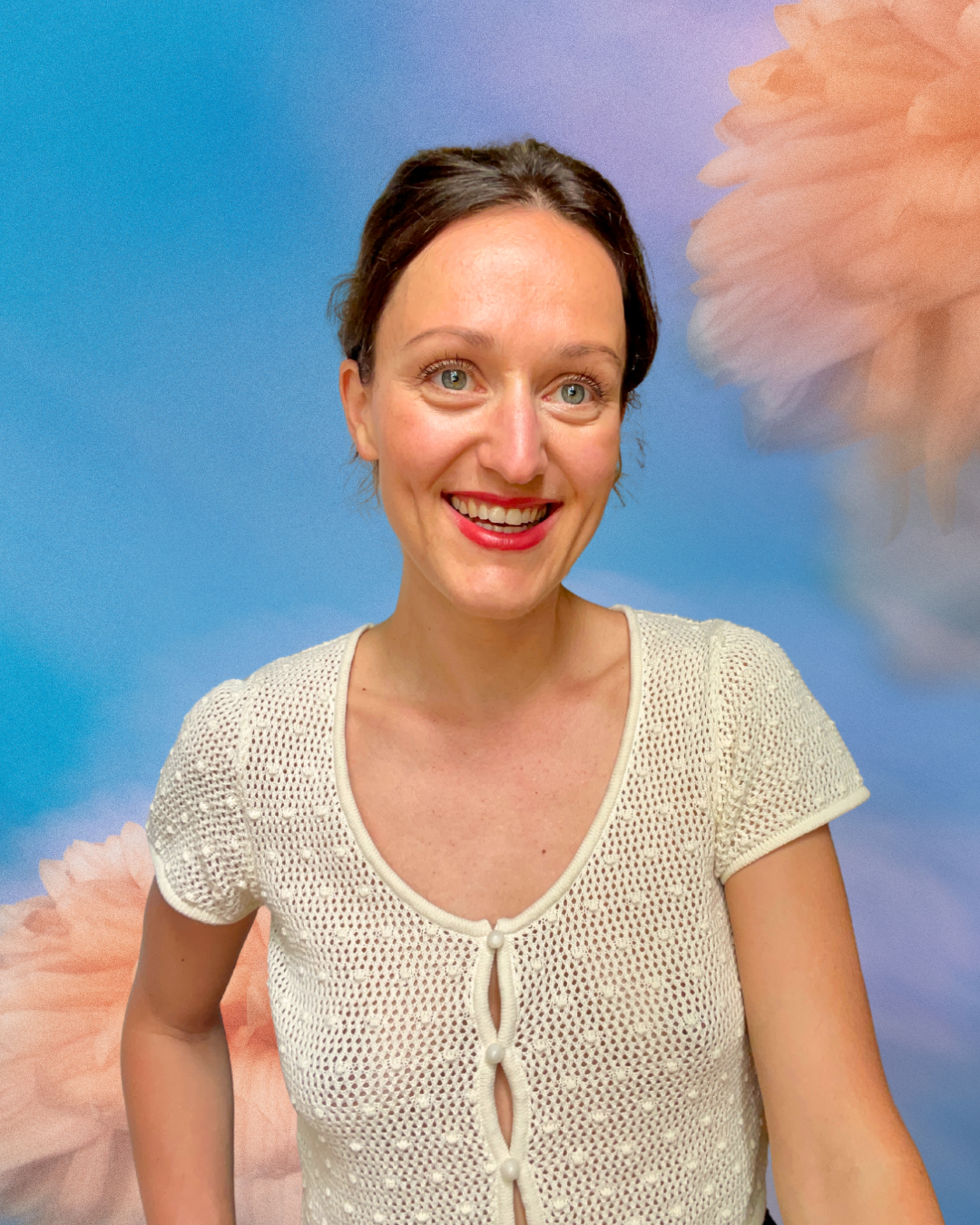LUCIE PAIMBLANC COACHING YOGA WELCOME Mon YOGA quotidien, mouvement pour la santé au naturel créé en 2023 par Lucie Paimblanc